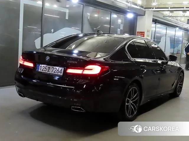 BMW 5 Series (G30) id 3427080 из Кореи 14