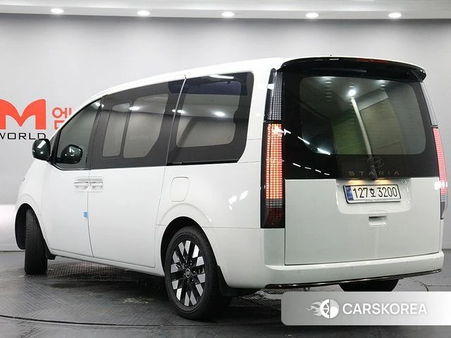Hyundai Staria id 4505339 из Кореи 14