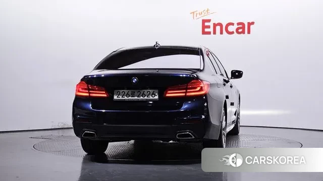 BMW 5 Series (G30) id 3319238 из Кореи 14