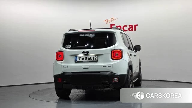 Jeep Renegade id 4389601 из Кореи 29