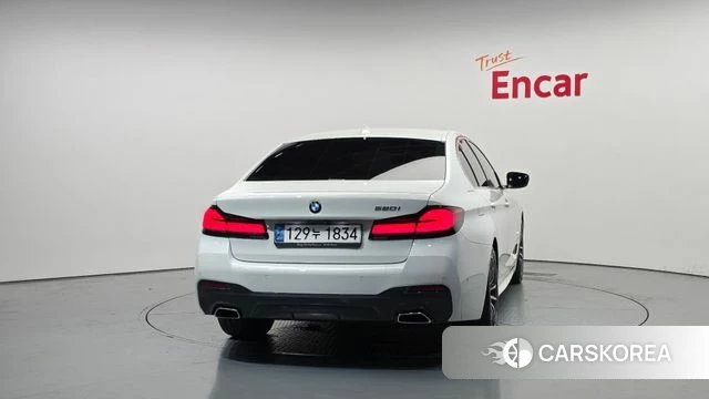 BMW 5 Series (G30) id 4324498 из Кореи 26