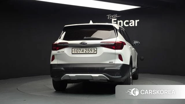 Kia Seltos id 4651515 из Кореи 14