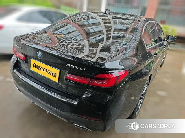 BMW 5 series 2021 Черный из Китая, фото 4