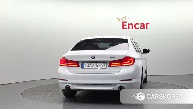 BMW 5 Series (G30) id 3602264 из Кореи 14