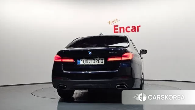 BMW 5 Series (G30) id 3390227 из Кореи 14