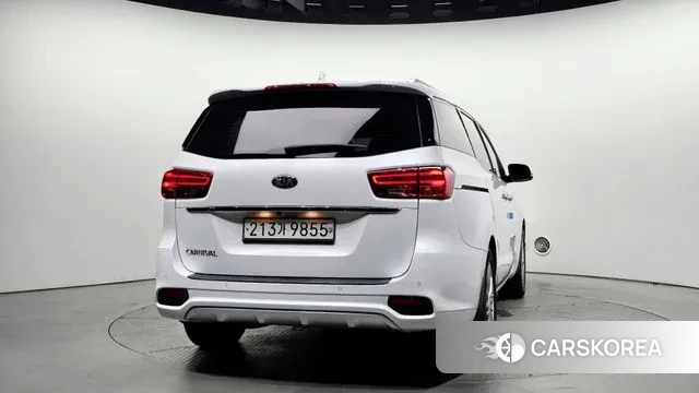 Kia The New Carnival id 2932246 из Кореи 14