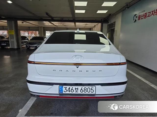 Hyundai Grandeur (GN7) id 3452497 из Кореи 14