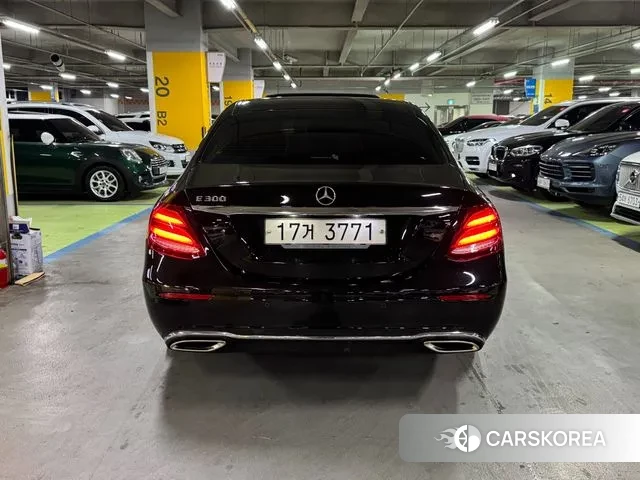 Mercedes-Benz E-Class W213 id 3703487 из Кореи 14