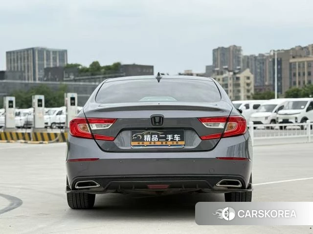 Honda Accord id 4334845 из Китая 14