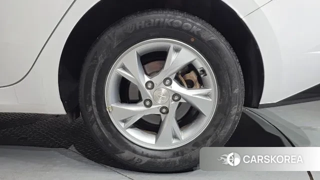 Hyundai Avante (CN7) id 3788712 из Кореи 14