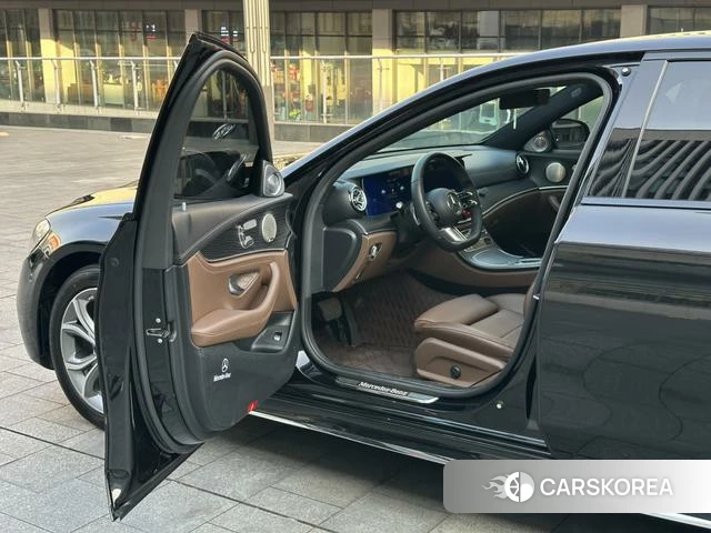 Mercedes-Benz E-class id 4298448 из Китая 19