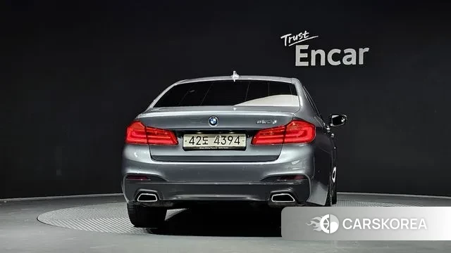 BMW 5 Series (G30) id 3325364 из Кореи 14