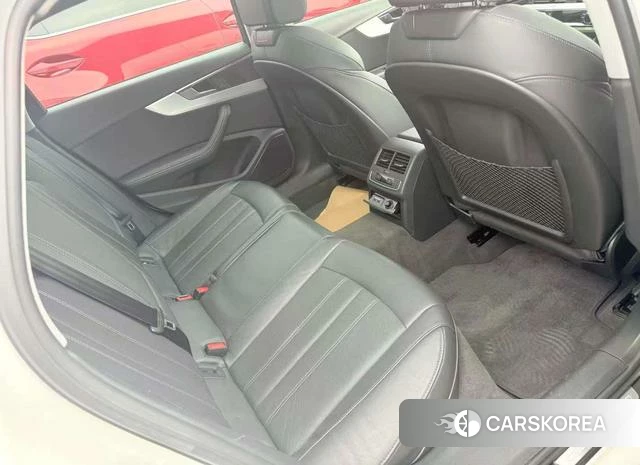 Audi A4L id 4353222 из Китая 8