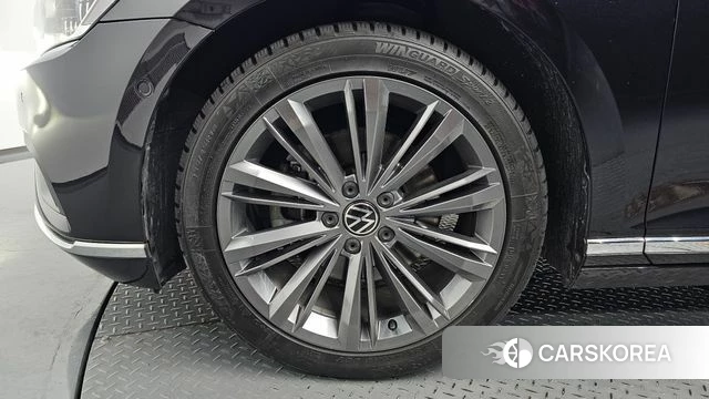 Volkswagen Passat GT (B8) id 4316937 из Кореи 29