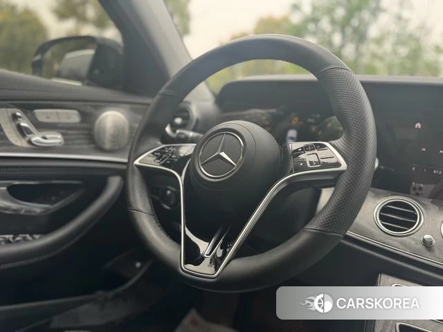 Mercedes-Benz E-class id 4256797 из Китая 14