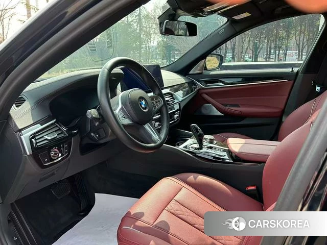 BMW 5 series 2023 Черный из Китая, фото 4