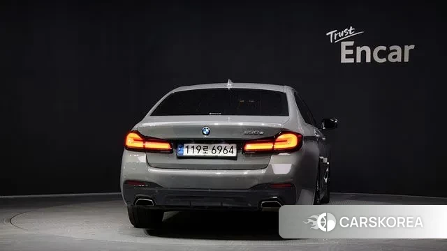 BMW 5 Series (G30) id 3525471 из Кореи 14