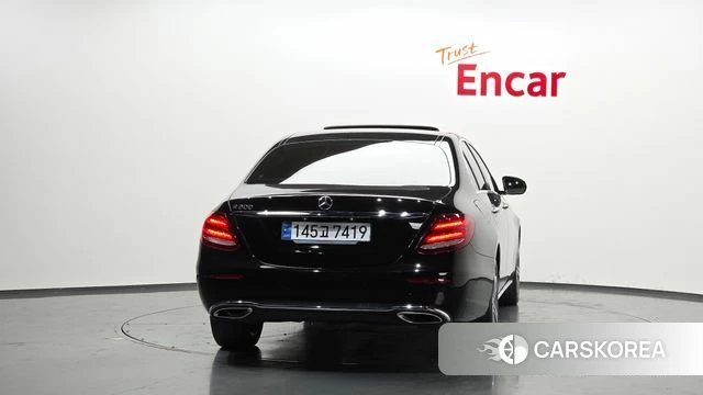 Mercedes-Benz E-Class W213 id 4232584 из Кореи 14