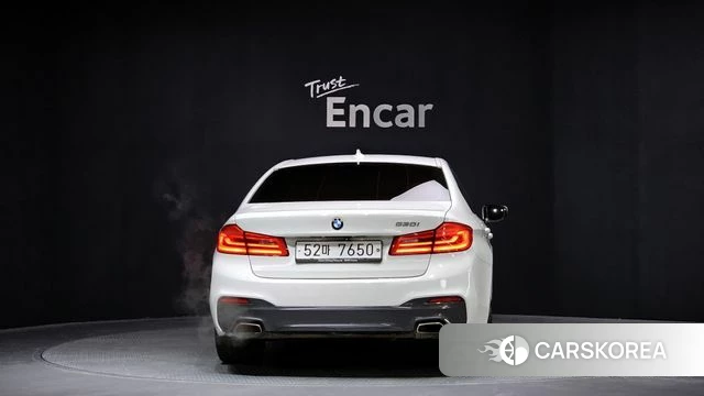 BMW 5 Series (G30) id 3820728 из Кореи 14