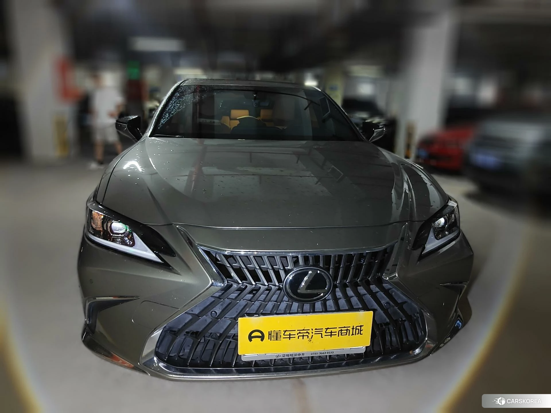 Lexus ES id 4461944 из Китая 15