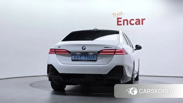 BMW i5 (G60) id 4897885 из Кореи 31