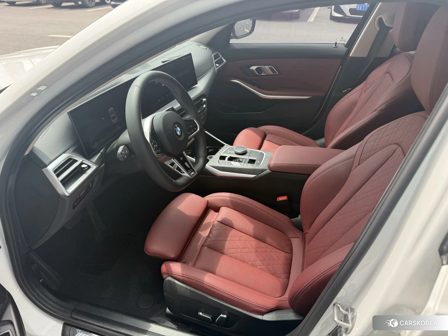 BMW 3 series 2024 Белый из Китая, фото 4