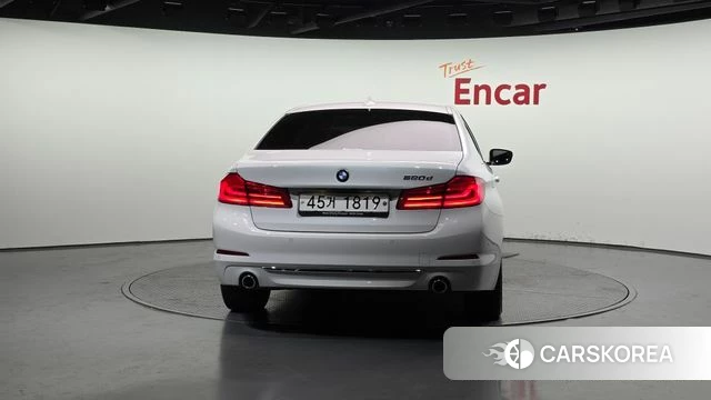 BMW 5 Series (G30) id 4285292 из Кореи 26