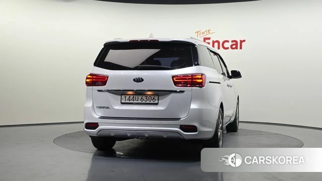 Kia The New Carnival id 4520353 из Кореи 14