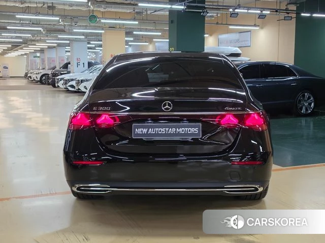 Mercedes-Benz E-Class W214 id 3791868 из Кореи 14