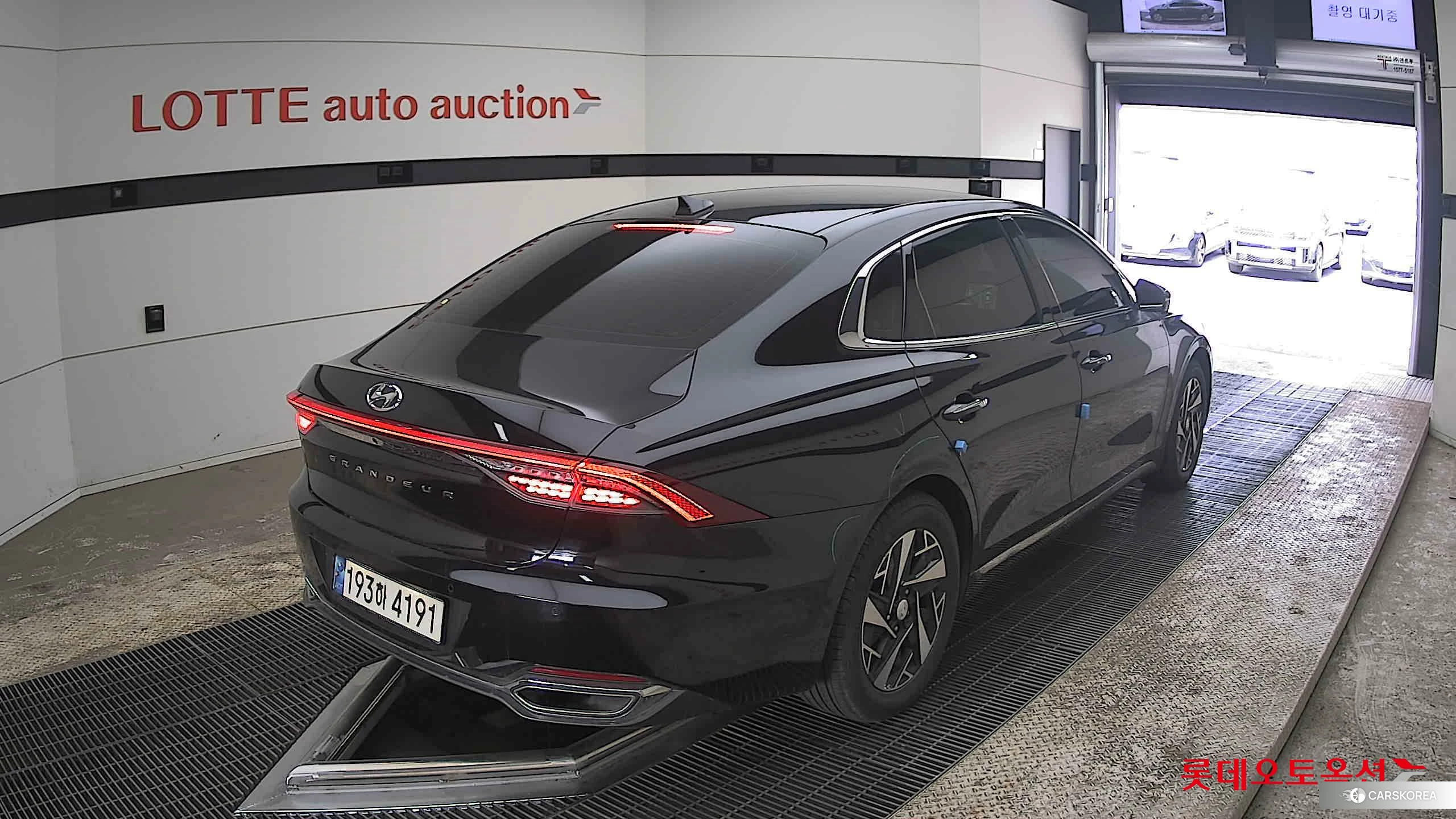 Hyundai Grandeur Hybrid id 3888362 из Кореи 31