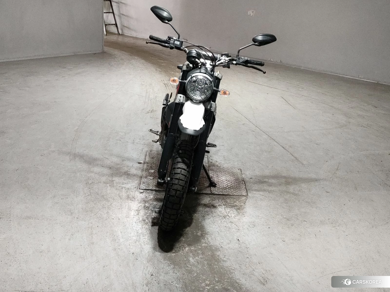 Ducati SCRAMBLER DESERT S 2017 из Японии, фото 2