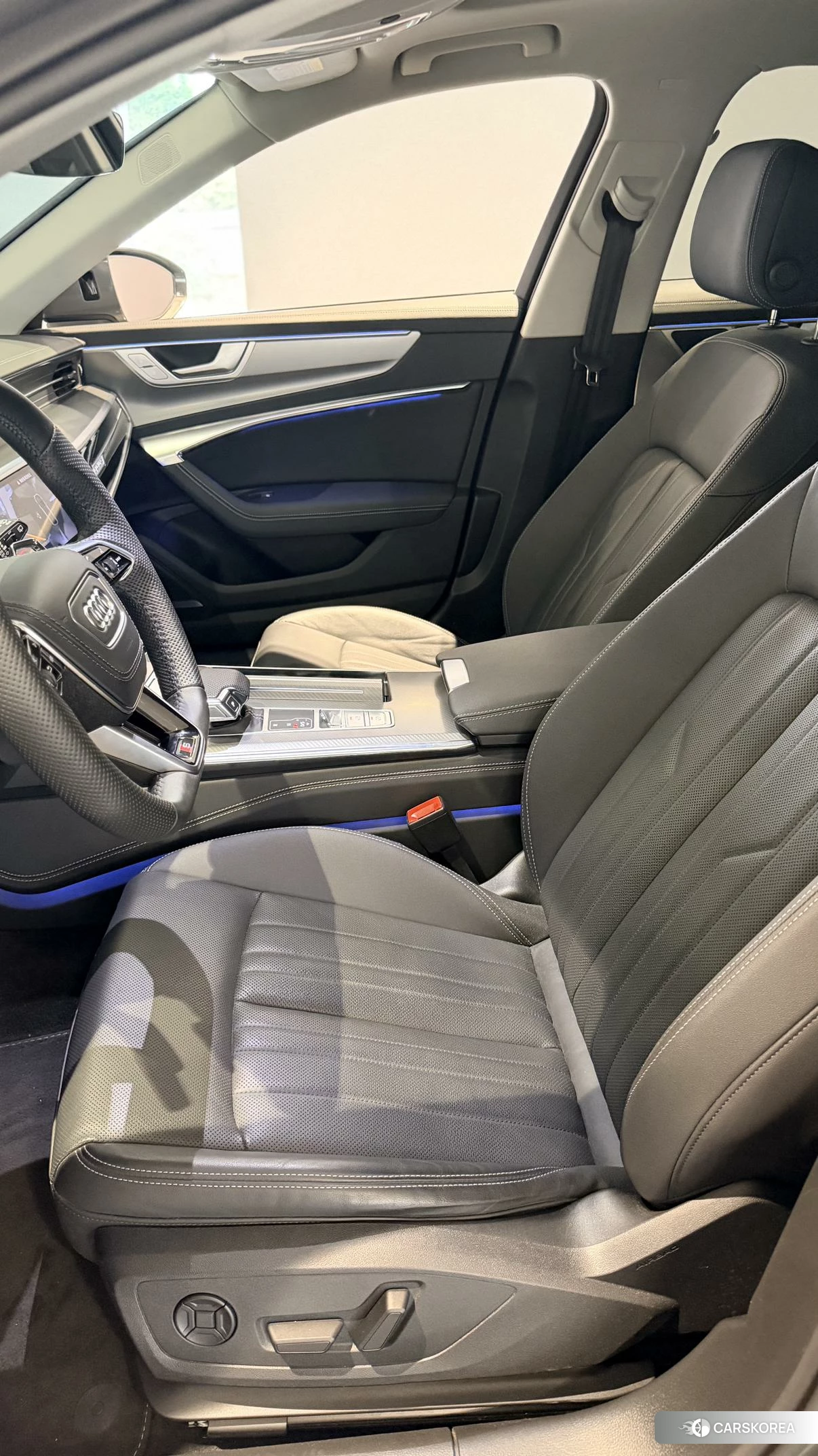 Audi A6 (import) 2023 Темно-серый из Китая, фото 5