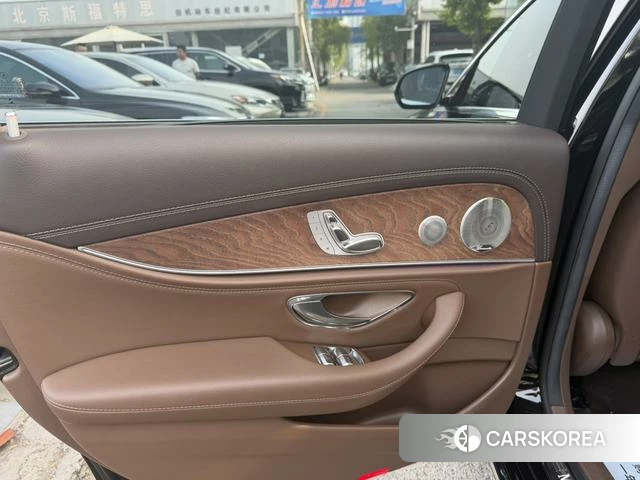 Mercedes-Benz E-class id 4256536 из Китая 8