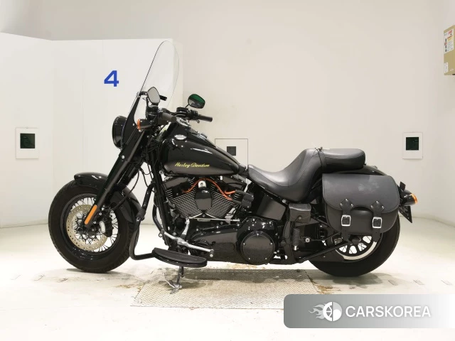 Harley-Davidson Softail Slim S FLSS1800 2016 из Японии