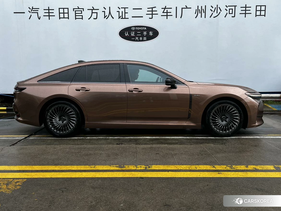 Toyota Crown (imported) id 4479643 из Китая 26