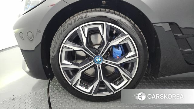 BMW i4 id 4337684 из Кореи 30
