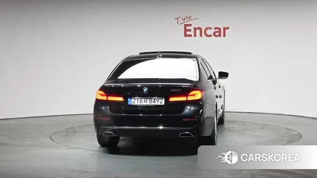 BMW 5 Series (G30) id 3701568 из Кореи 14