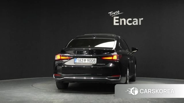 Lexus ES300h 7th generation id 4292475 из Кореи 29