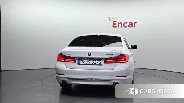 BMW 5 Series (G30) id 3687299 из Кореи 14