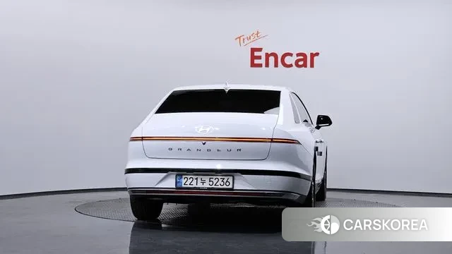 Hyundai Grandeur Hybrid (GN7) id 3432103 из Кореи 14