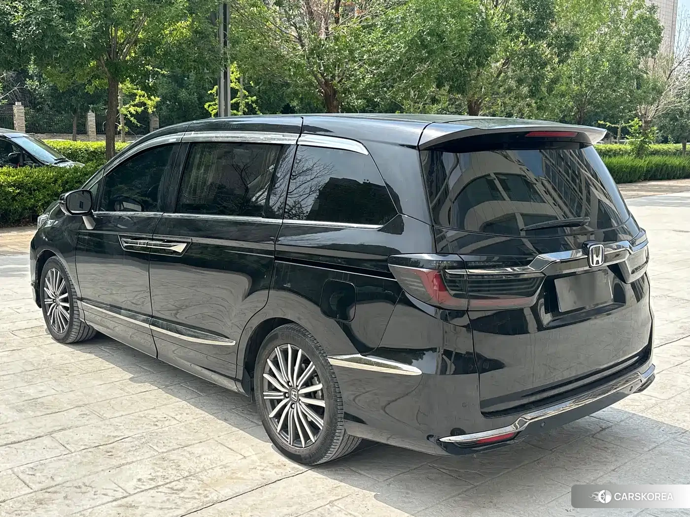 Honda Elysion id 4546437 из Китая 11
