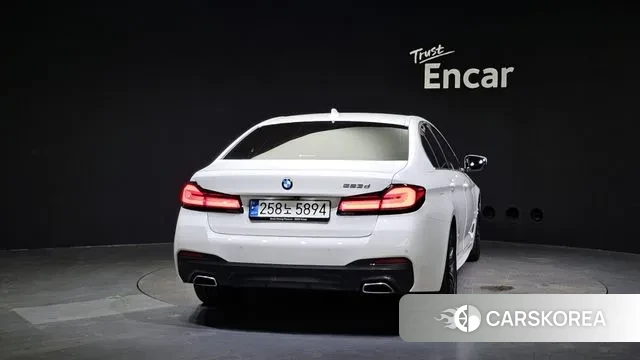 BMW 5 Series (G30) id 3012451 из Кореи 14