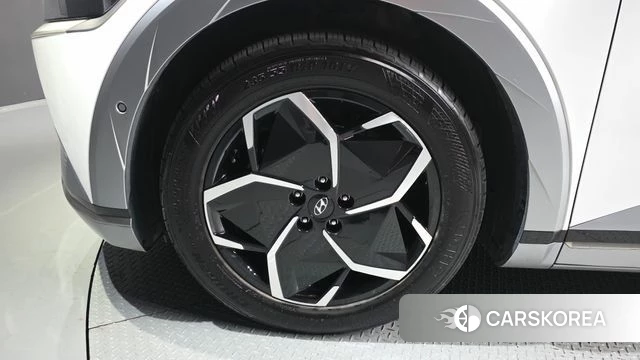 Hyundai Ionic 5 id 4224417 из Кореи 27