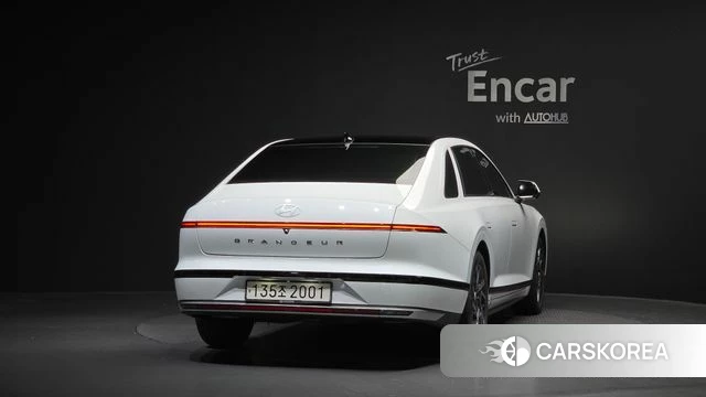 Hyundai Grandeur (GN7) id 3915127 из Кореи 14