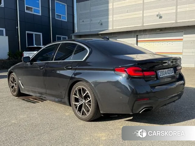 BMW 5 Series (G30) id 3348232 из Кореи 14