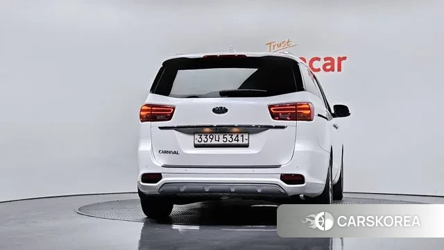 Kia The New Carnival id 3302947 из Кореи 14