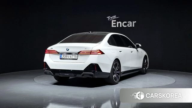 BMW 5 Series (G60) id 3831333 из Кореи 14