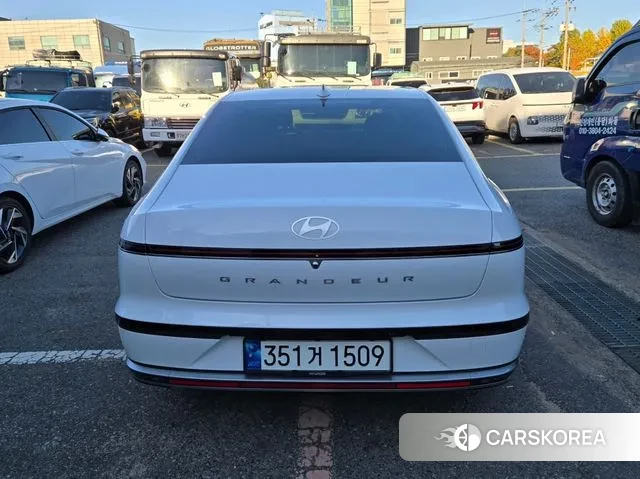 Hyundai Grandeur (GN7) id 3437517 из Кореи 14