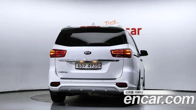 Kia The New Carnival id 2717306 из Кореи 14