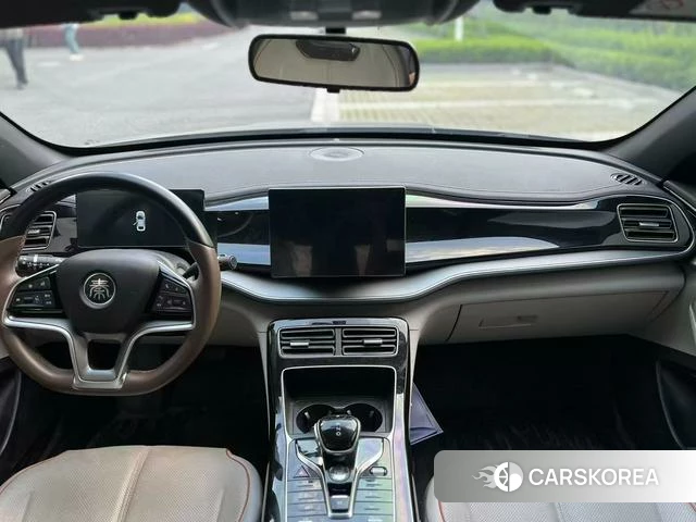 BYD Qin PLUS EV 2023 Серебристо-серый из Китая, фото 4
